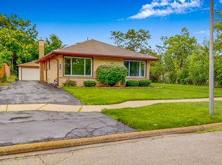 400 N Adele St, Elmhurst, IL 60126