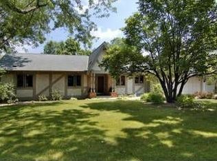 4901 Kingsberry Ln, Minnetonka, MN 55345