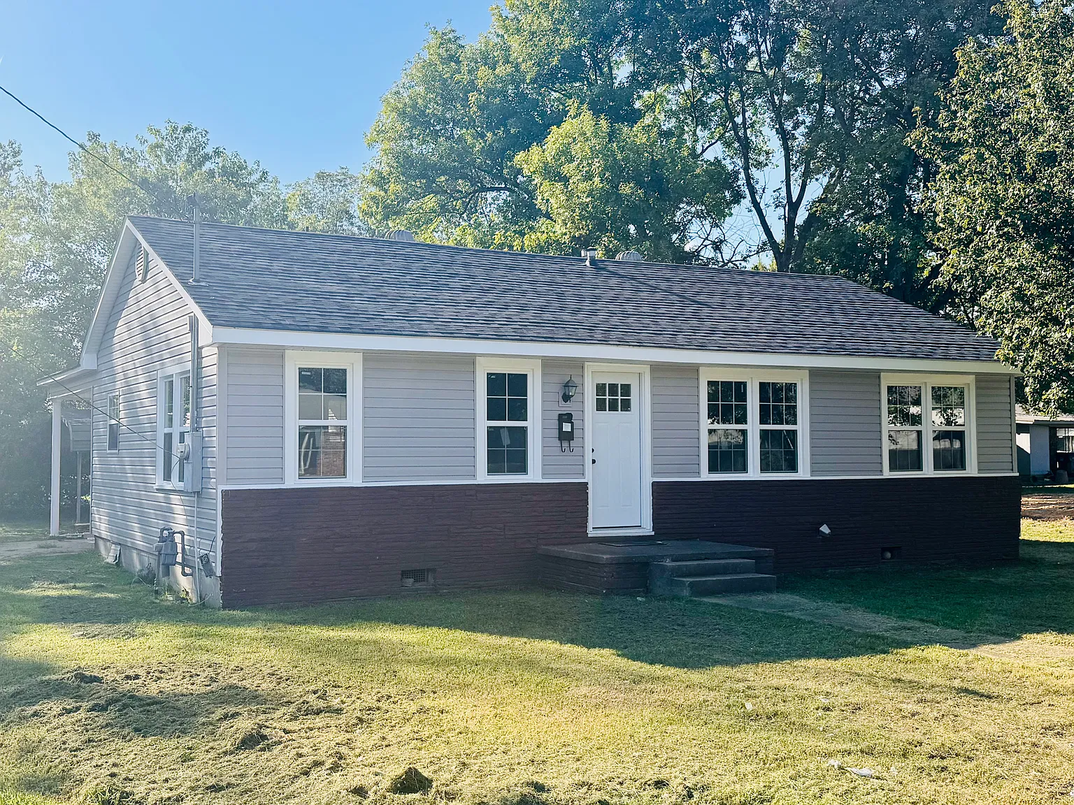 3 bed, 1115 sqft, $1,000 — Photo 1