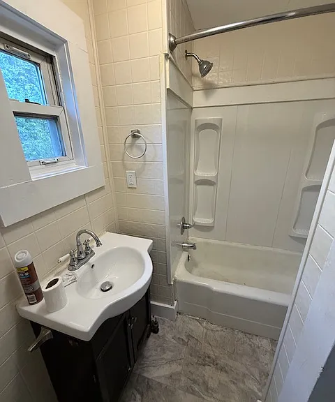 1009 Taylor Ave #B — Photo 8