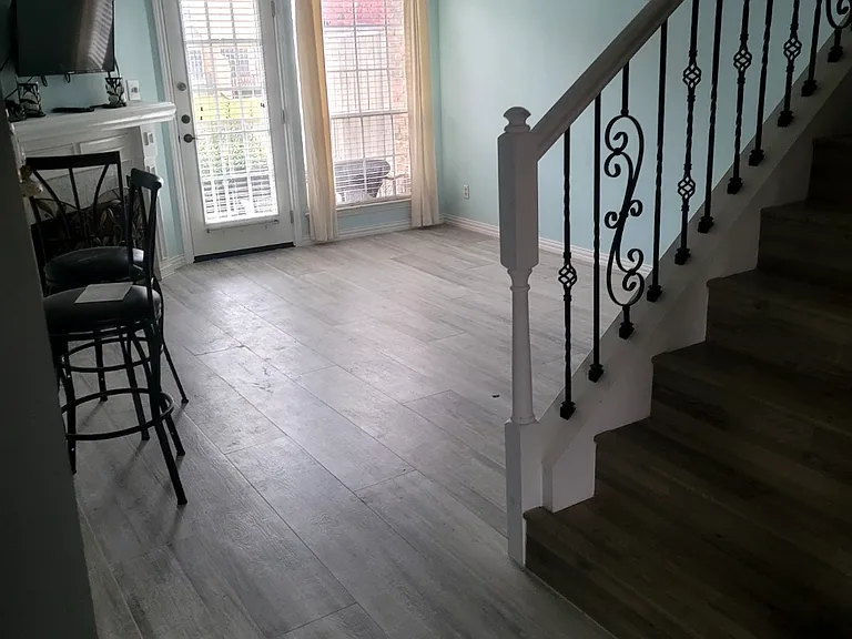2321 Southlake Ct — Photo 3