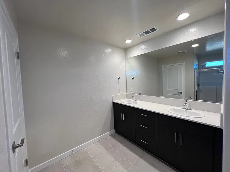 2884 E Escarpa Dr — Photo 7