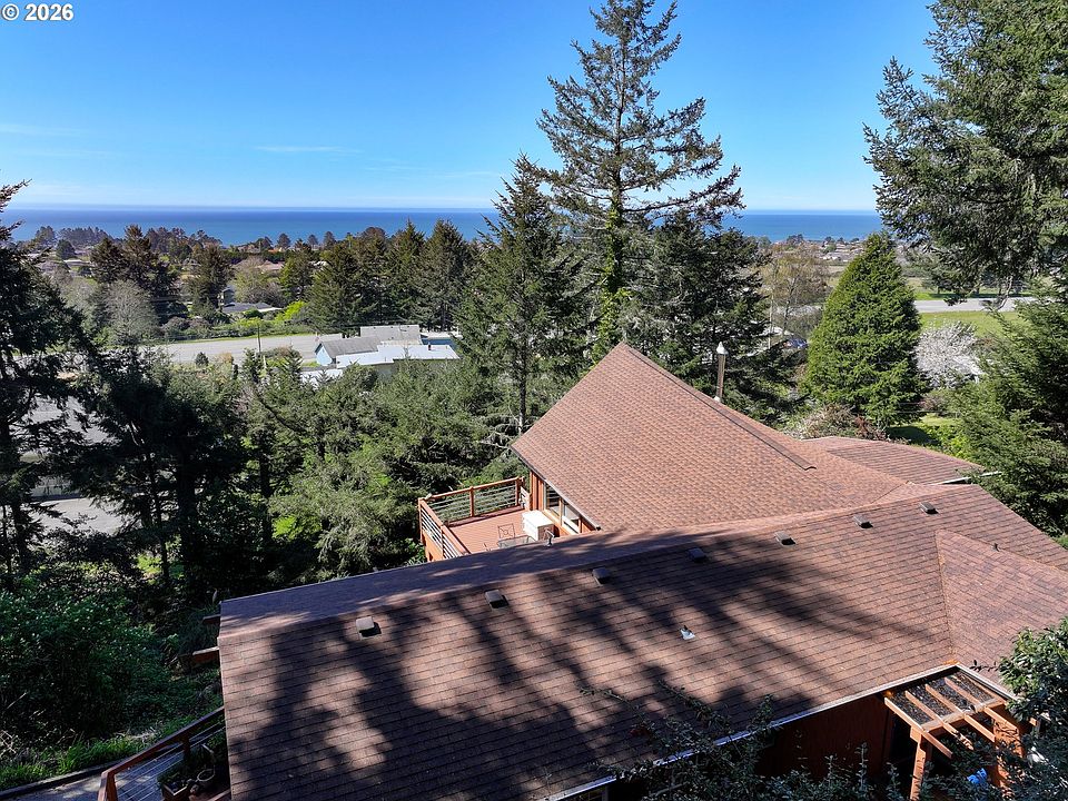 1st image of 15870 Pelican Bay Dr