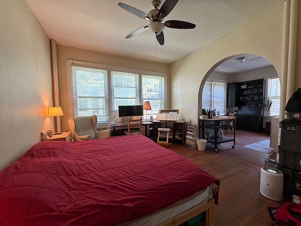 1st image of 624B Woodruff Place Middle Dr