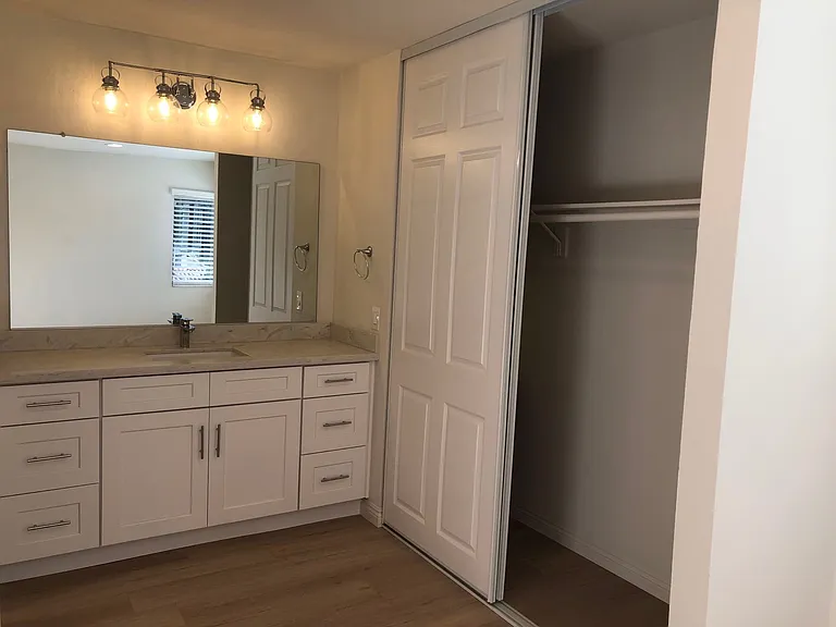 2715 Cypress Hill Rd — Photo 10