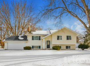 6580 E Fish Lake Rd, Maple Grove, MN 55369