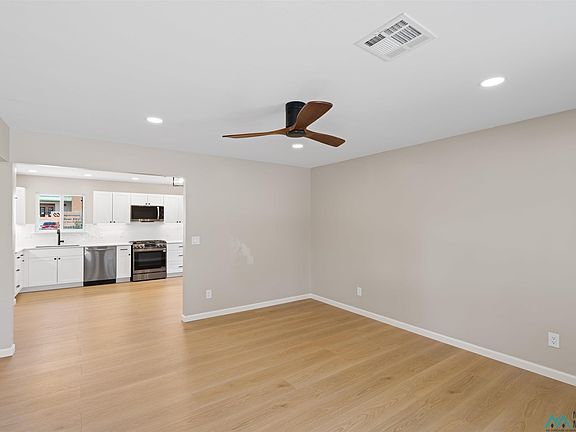 5th image of 1350 North Loop
