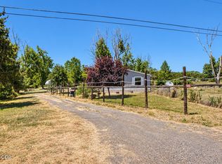 1245 Davanna Dr, Eagle Point, OR 97524