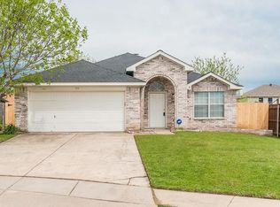 335 Montana Dr, Arlington, TX 76002