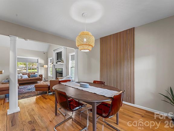 4th image of 2103 Olde Pond Ct