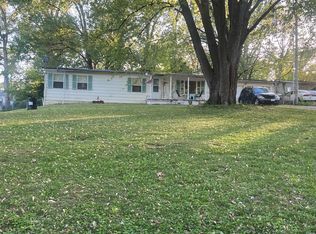 119 Red Bud Dr, Saint Charles, MO 63303