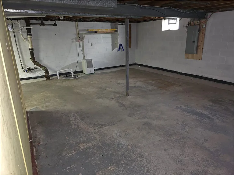 379 Hollybrook Rd — Photo 39