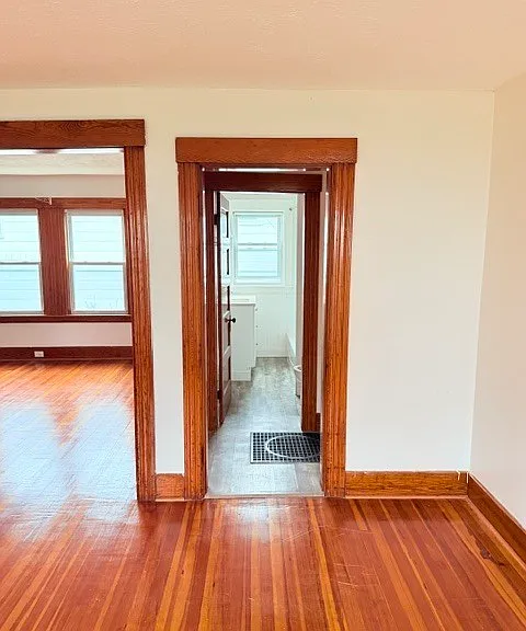 84 Putnam St — Photo 5