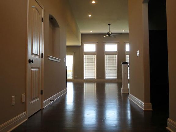 2nd image of 2604 SE Creekridge Ct