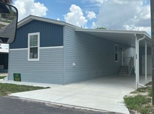 900 Aqua Isle Blvd #B28, La Belle, FL 33935