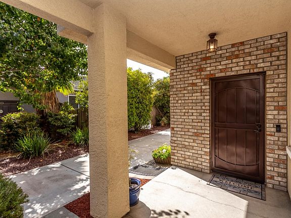 5th image of 3335 Luna Nuevo St