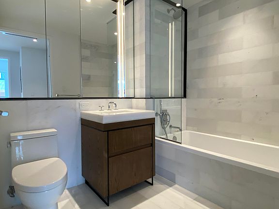 4th image of 561 Pacific St #403