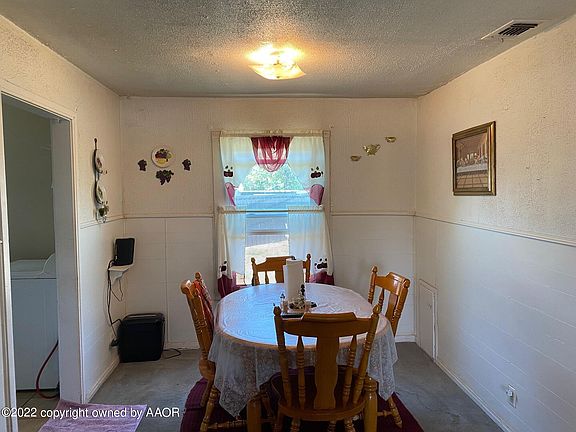 3rd image of 2815 Sanborn St