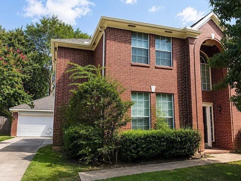 2723 Wisteria Walk — Photo 1