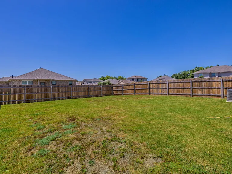 225 Baum Dr — Photo 23
