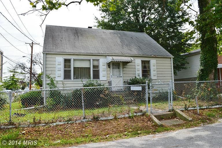 1st image of 429 Browning Ct