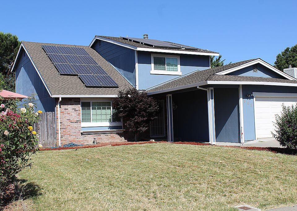 1st image of 563 Gregory Dr