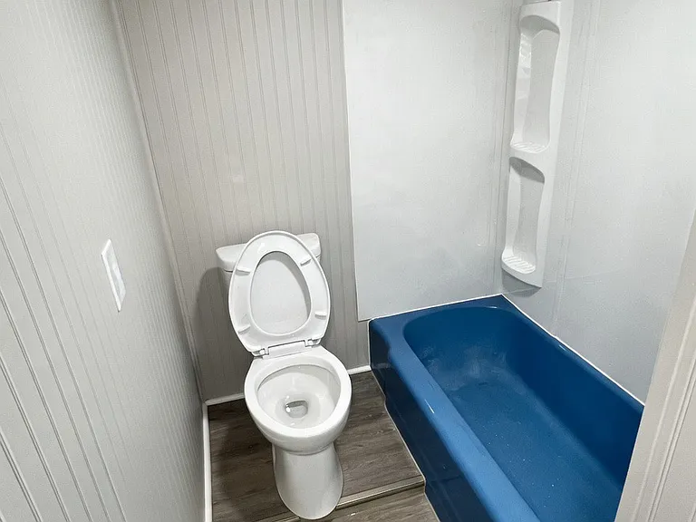 19-23 Breckenridge St #19-1/2 — Photo 5