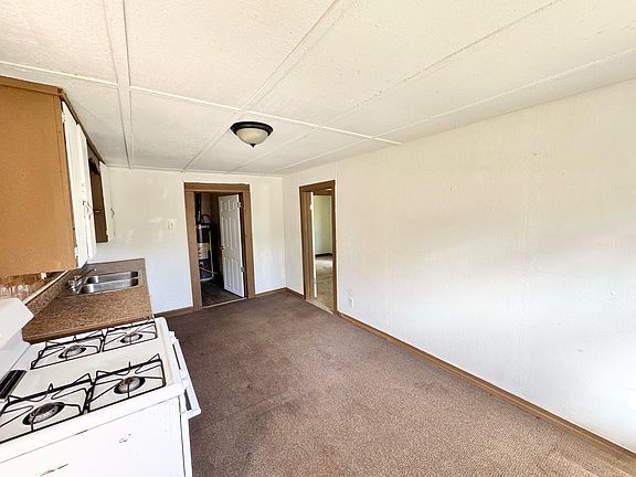 3rd image of 321 SE 3rd St