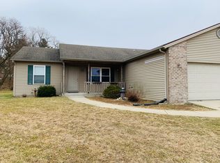 1307 Southfield Dr, Ligonier, IN 46767