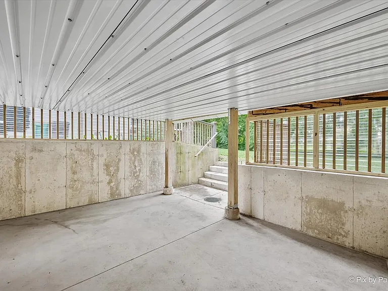 23776 N Overhill Dr — Photo 27