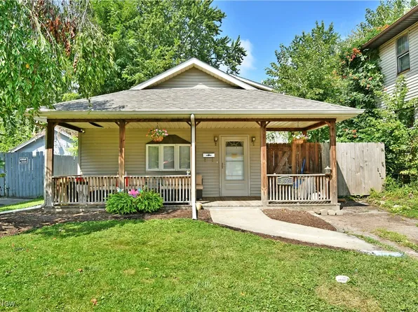852 Kenilworth Ave SE, Warren, OH 44484