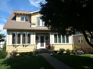 467 Weld St, West Roxbury, MA 02132