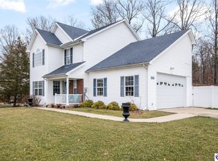 8001 S Woodland Dr, Radcliff, KY 40160