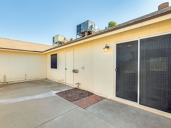 5th image of 8913 W Manzanita Dr