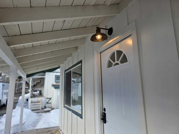 130 Los Angeles St #C, June Lake, CA 93529
