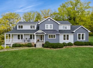 437 Fox Chase Rd, Chester, NJ 07930