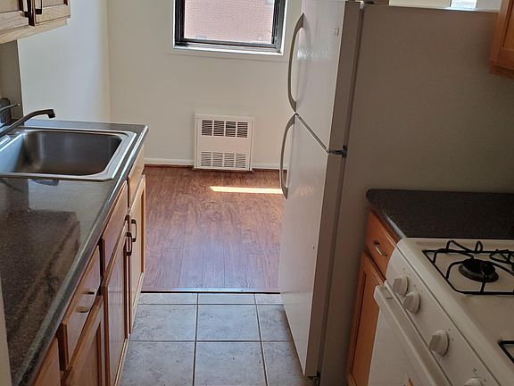 5th image of 35 Barker Ave APT 1C