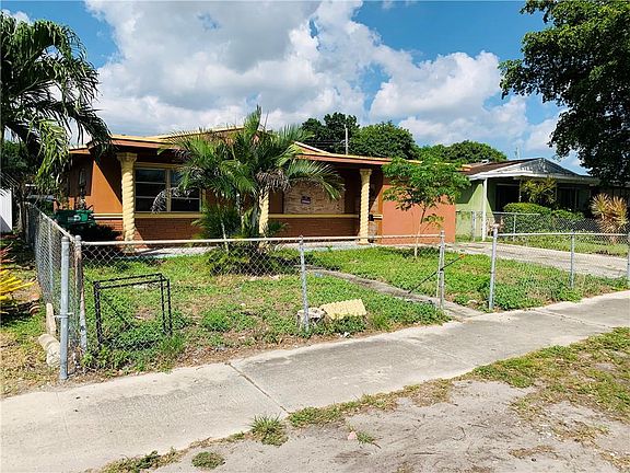 4th image of 4421 NW 171st St