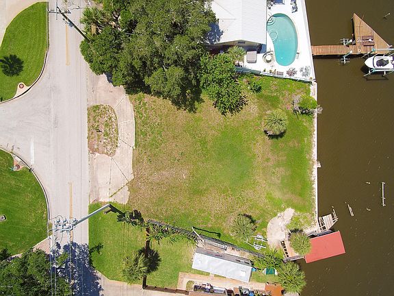 3rd image of 3020 John Anderson Dr
