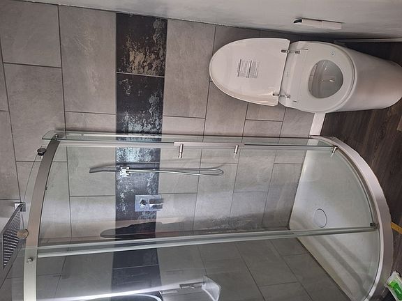 4th image of 37 Ll Sellers Rd