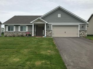 216 Dogwood St, Lonsdale, MN 55046