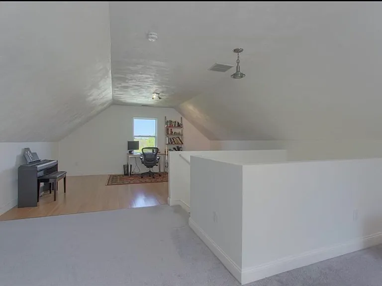 13 Cottage St #1 — Photo 16