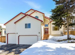 8949 Sahalee Dr, Anchorage, AK 99507