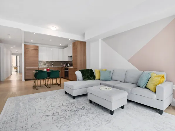 337 East 62nd Street image 2 of 7