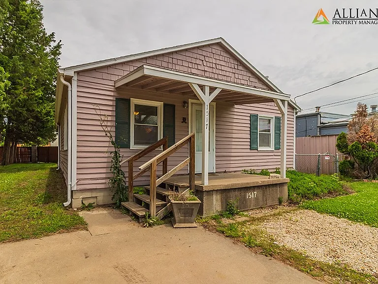 1517 Fair Ln — Photo 7