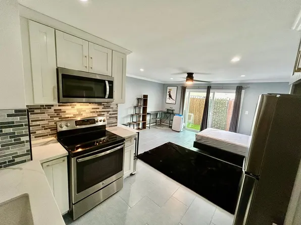 5585 E Pacific Coast Hwy, Long Beach, CA