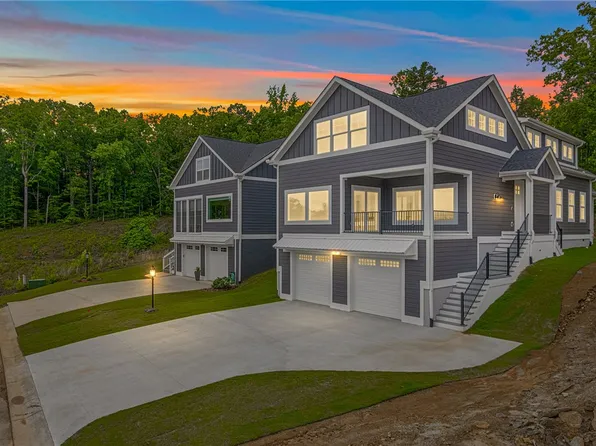 1230 Melton Rd #216, West Union, SC 29696