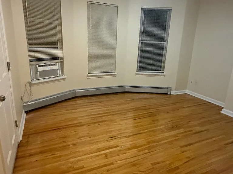 189 Cortlandt St #1 — Photo 7