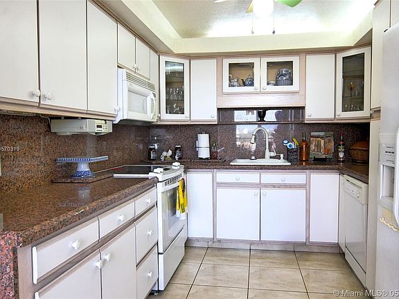 3rd image of 3800 S Ocean Dr APT 605