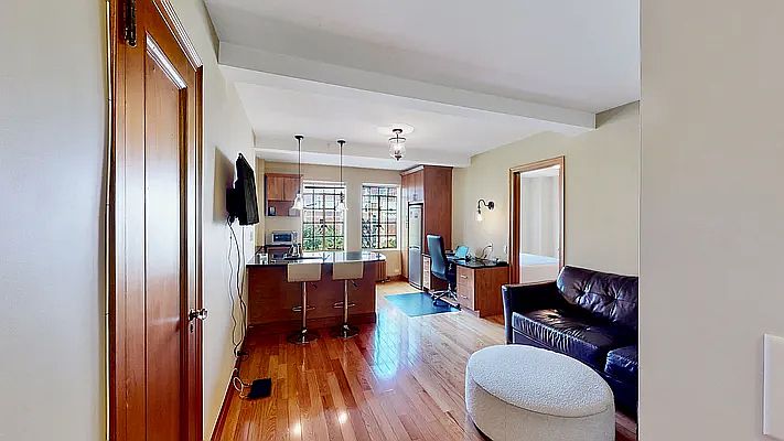 1st image of 45 Tudor City Pl APT 910